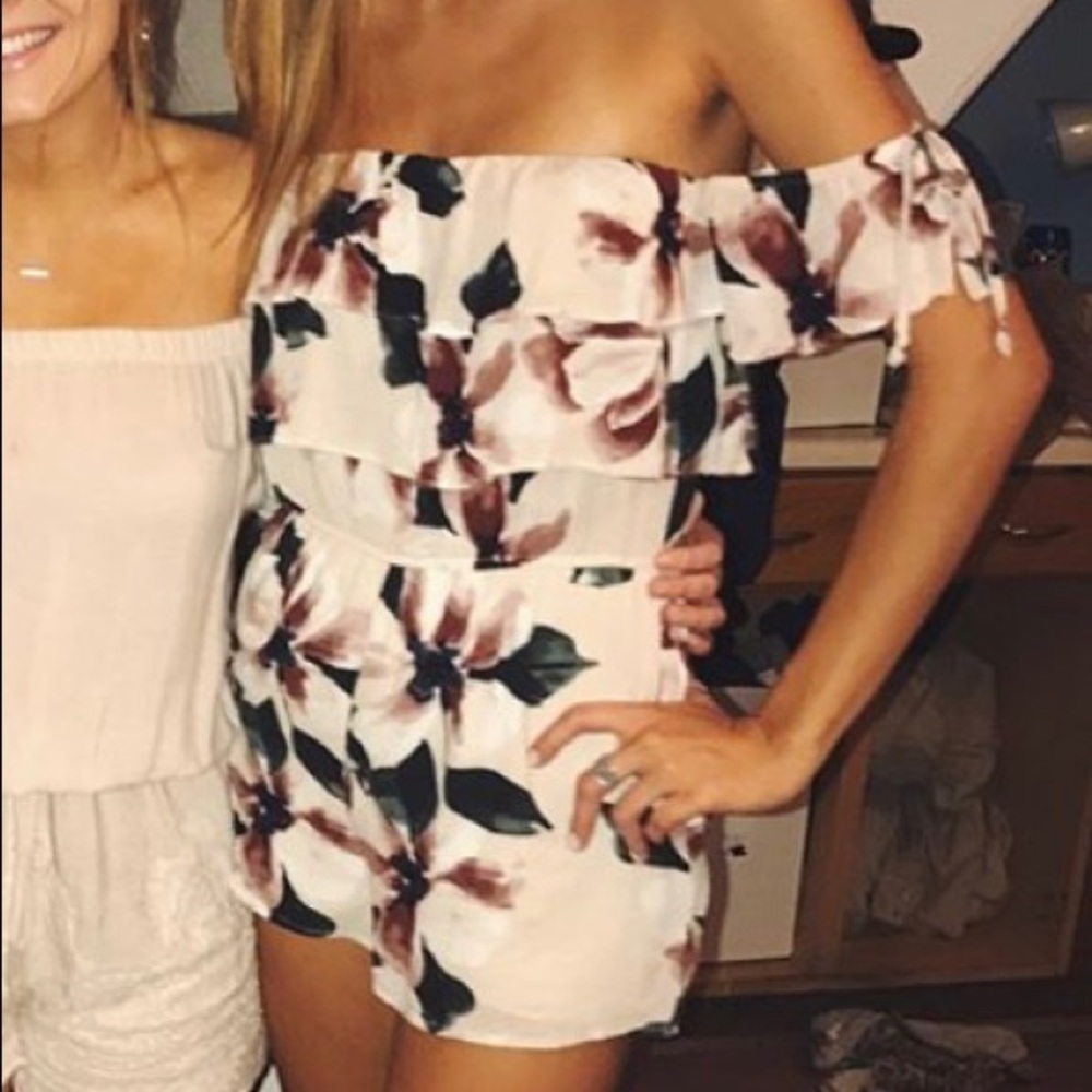 Romper - Picture 2 of 2